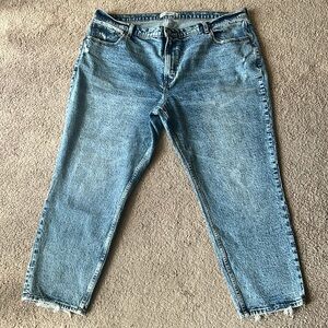 Abercrombie & Fitch Women's Straight Leg Jeans - Light Blue Wash